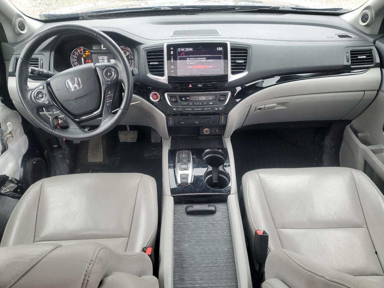 2017 Honda Pilot - Image 8
