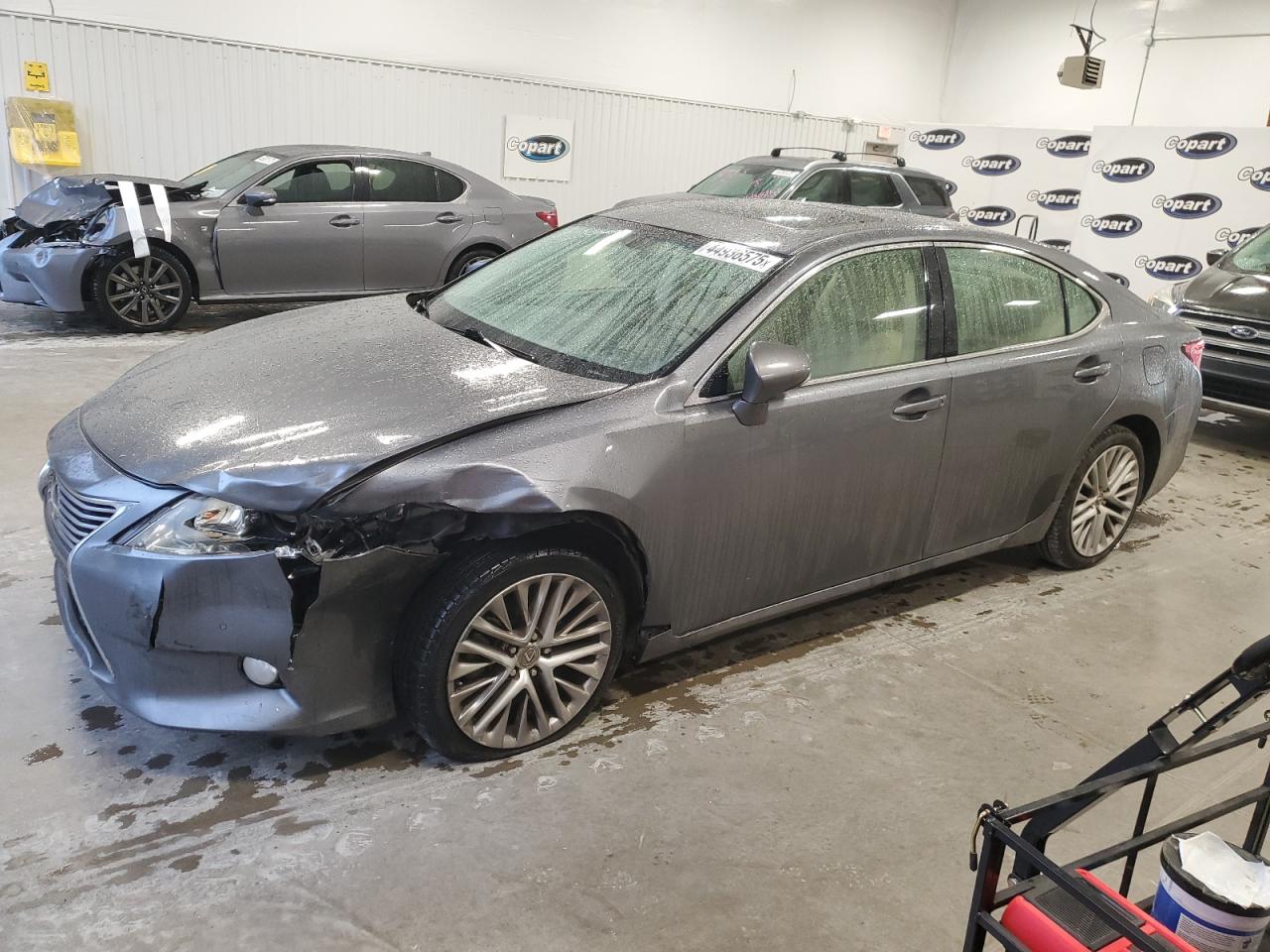 2013 Lexus ES - Image 1