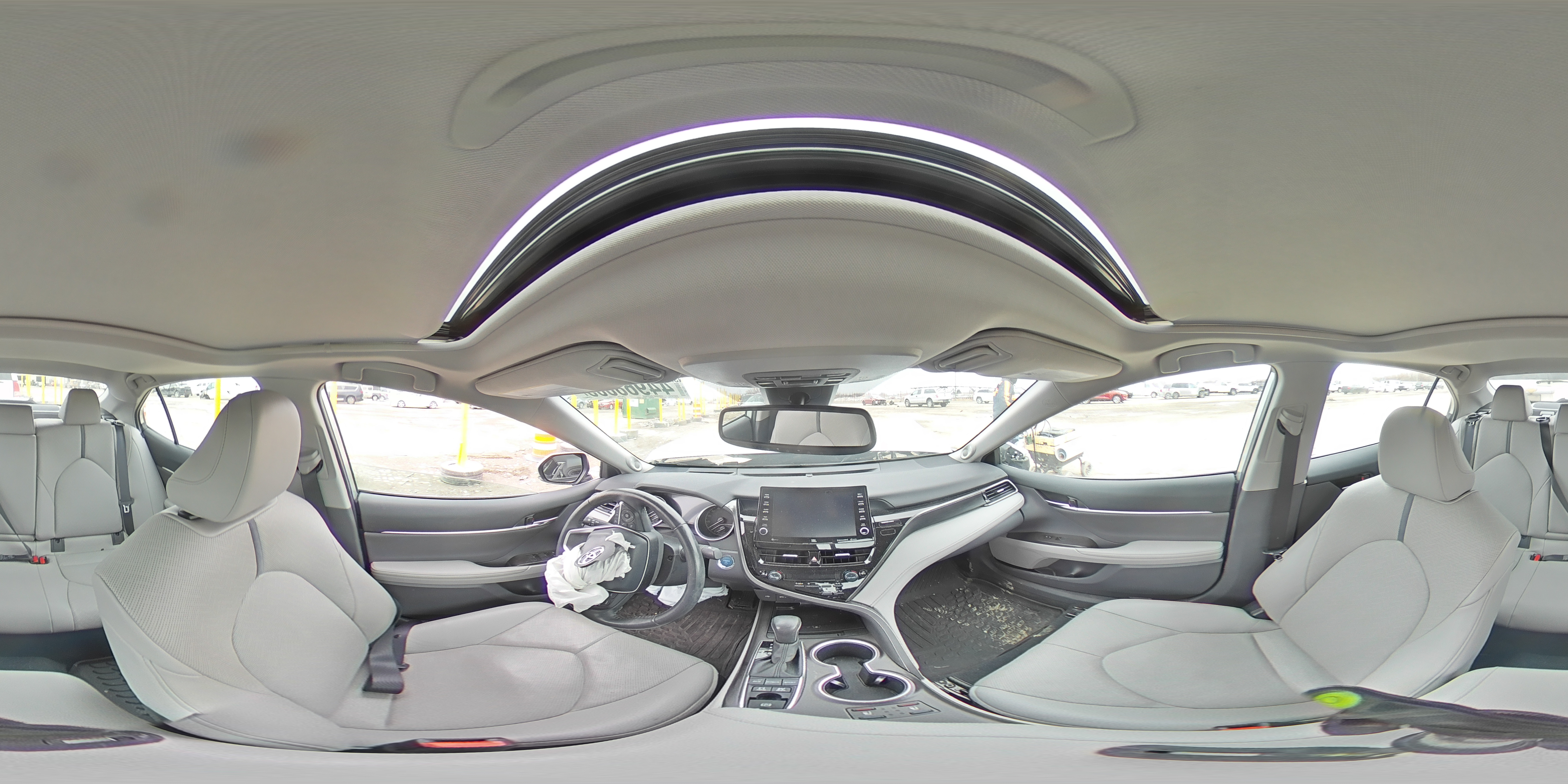 2022 Toyota Camry - Image 12