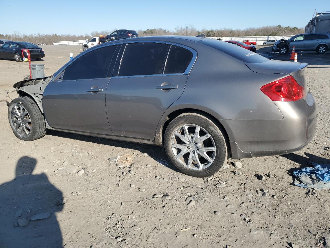 2011 Infiniti G - Image 2