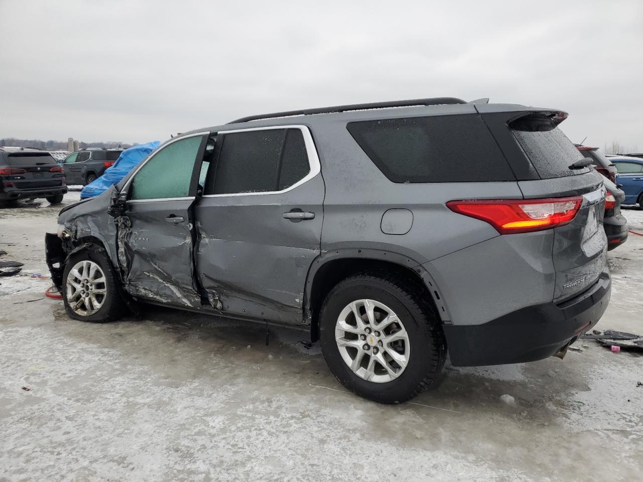 2020 Chevrolet Traverse - Image 2