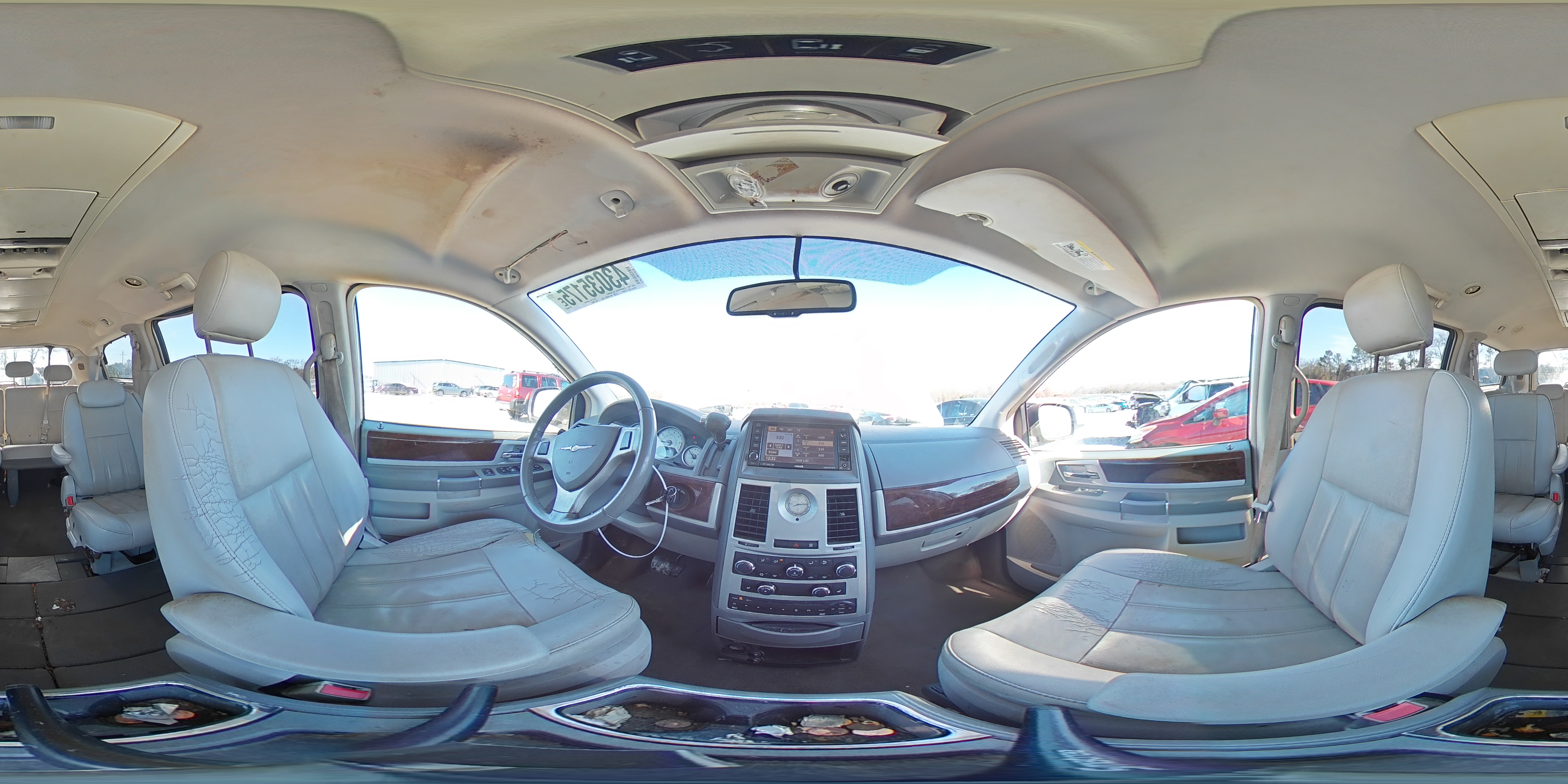 2010 Chrysler Town & Country - Image 13