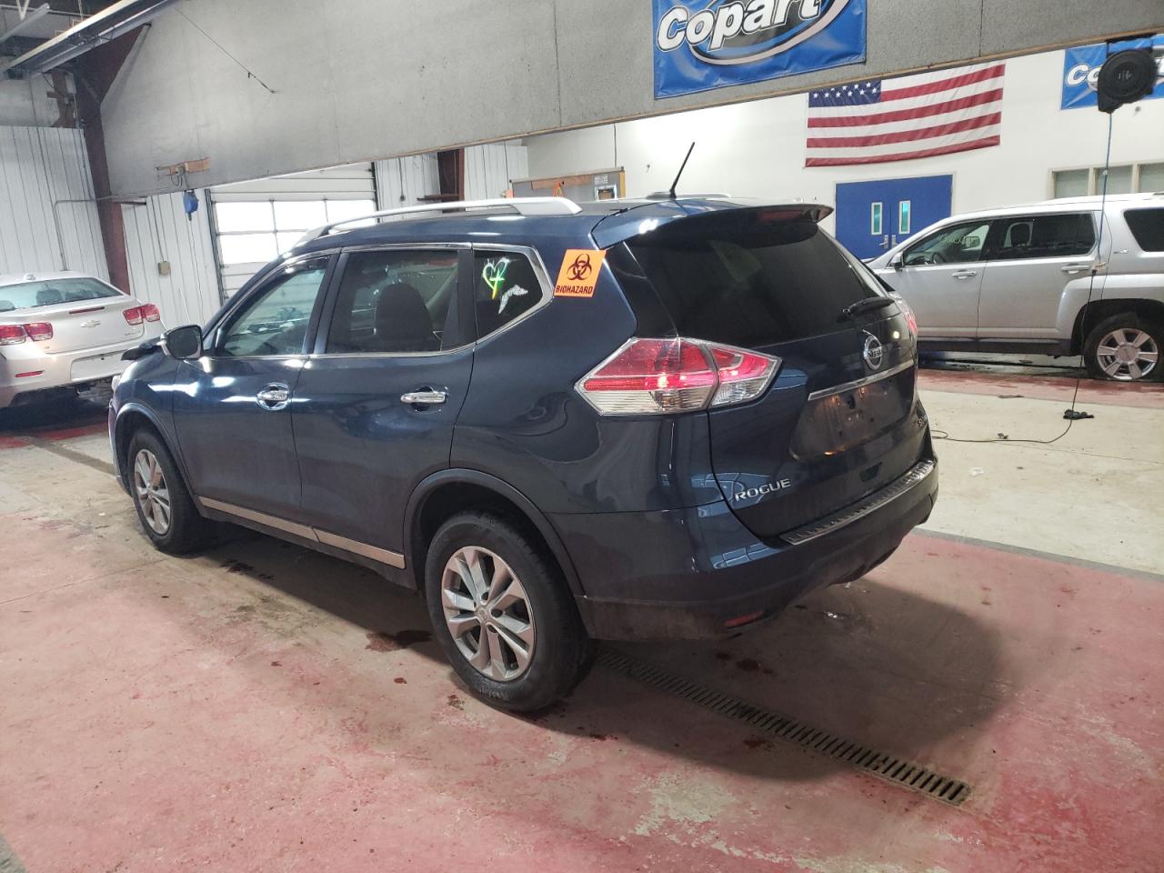 2015 Nissan Rogue - Image 2