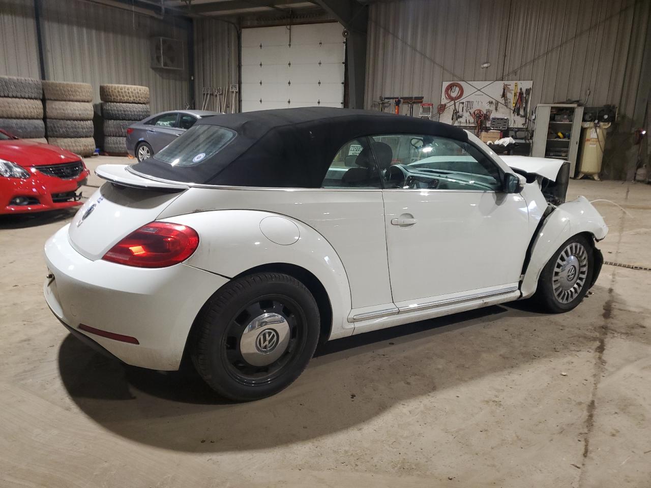 2016 Volkswagen Beetle - Image 3