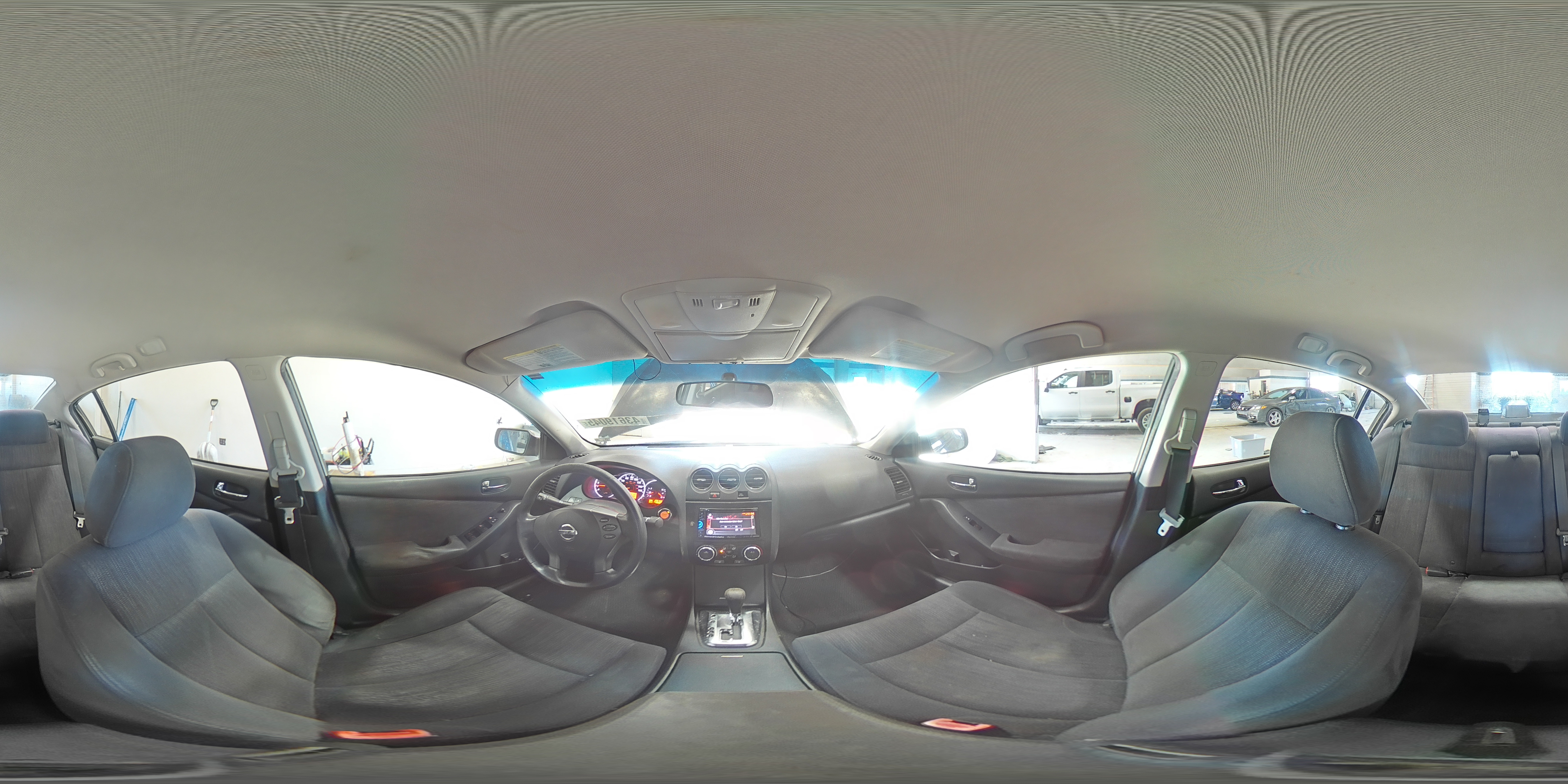 2010 Nissan Altima - Image 13