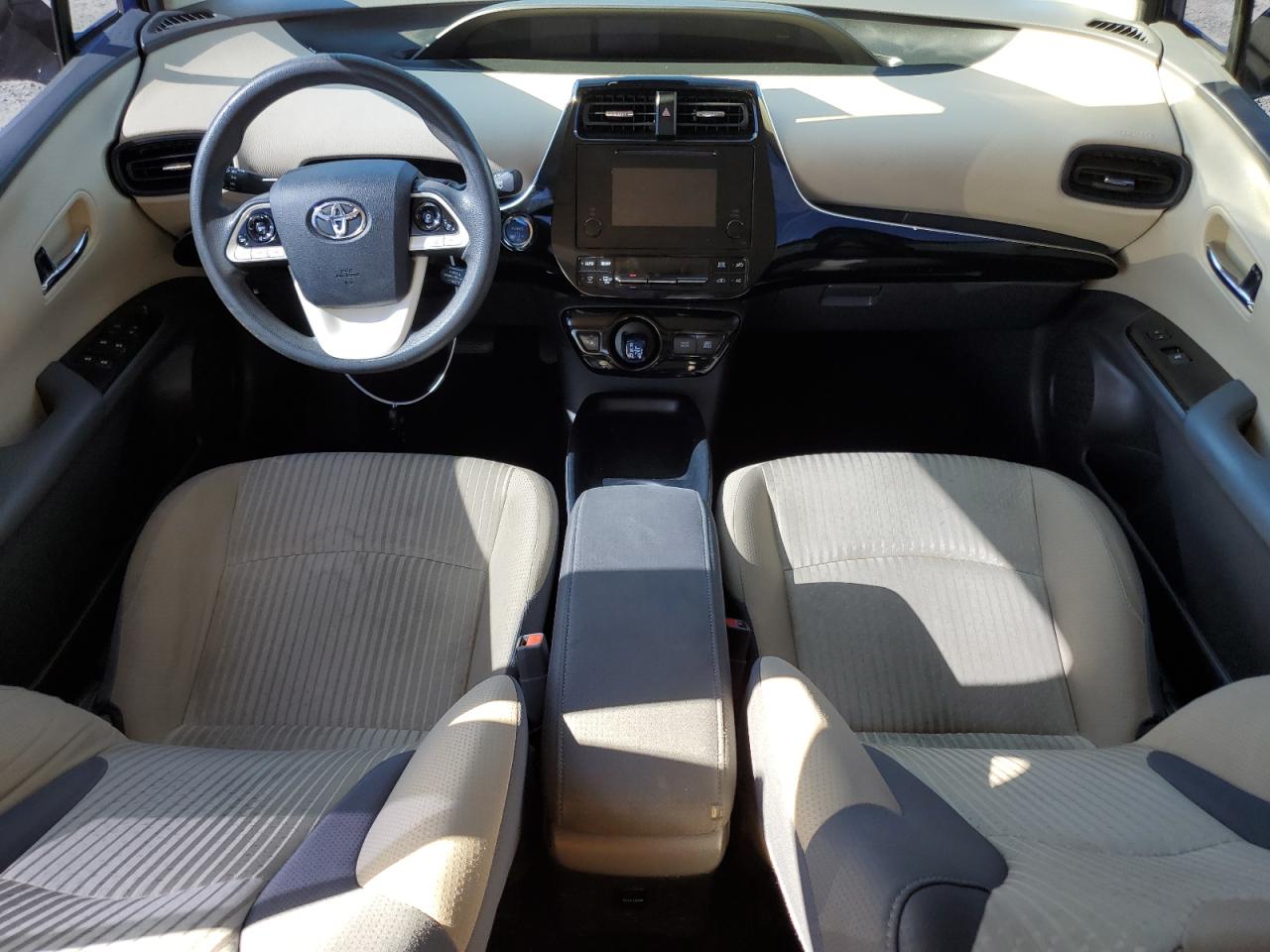 2017 Toyota Prius - Image 8