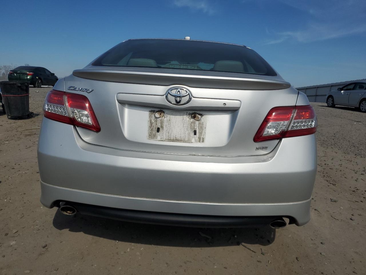 2010 Toyota Camry - Image 6
