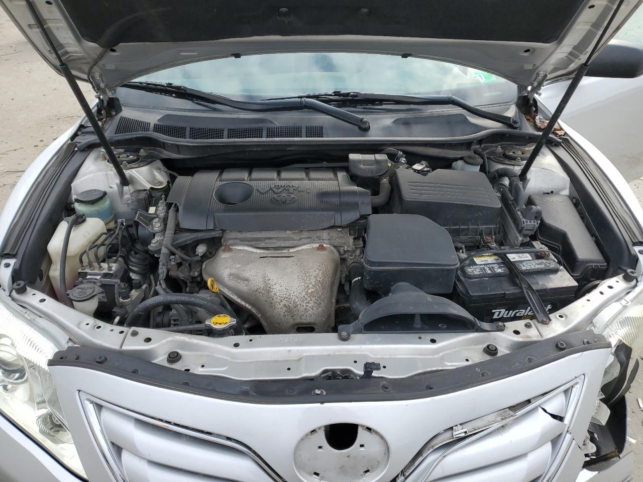 2011 Toyota Camry - Image 11