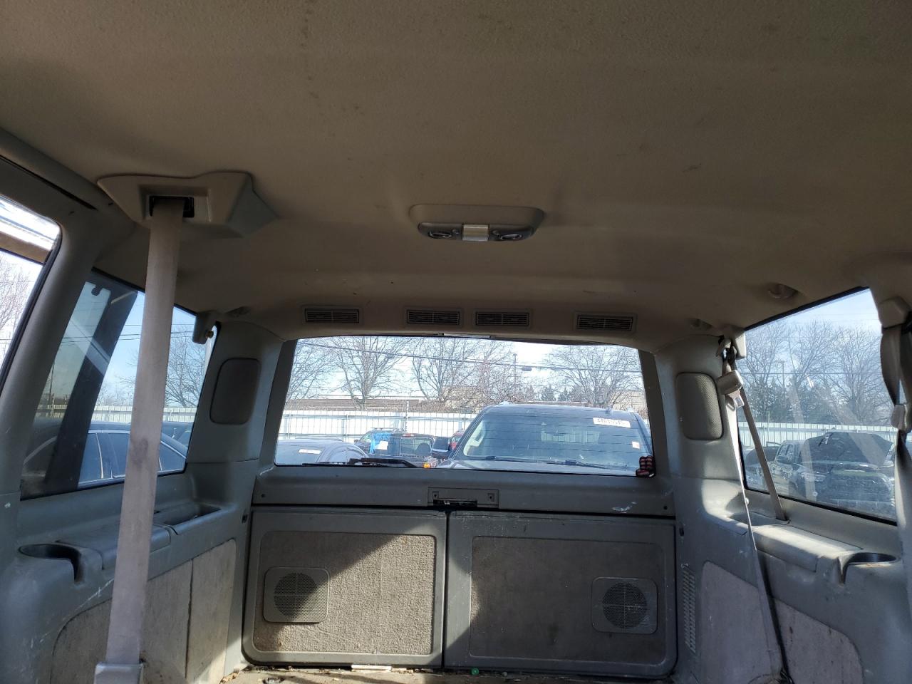 2000 Chevrolet Astro - Image 10