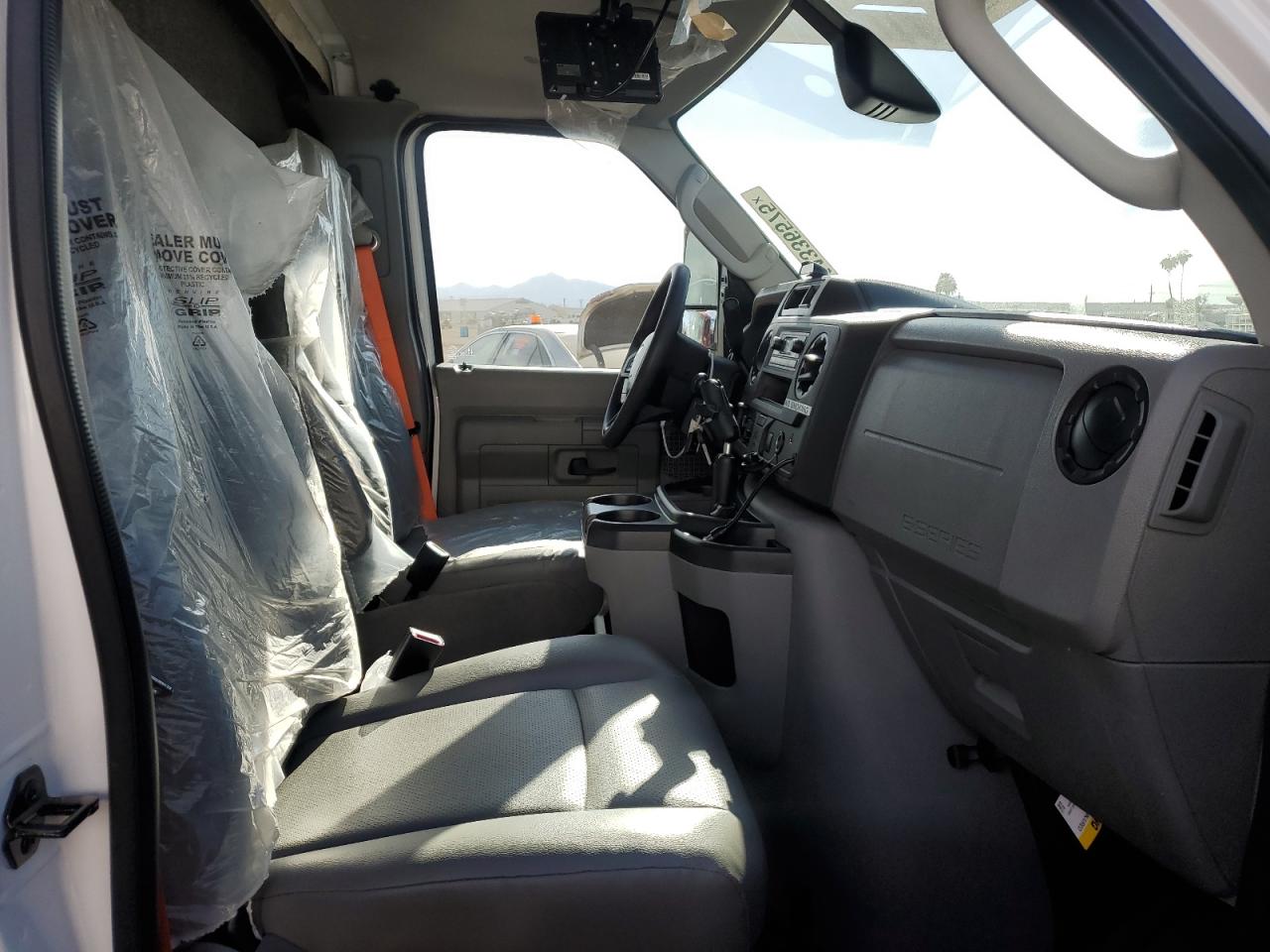 2022 Ford Econoline E450 Super Duty Cutaway Van VIN: 1FDXE4FN3NDC39662 Lot: 44336575