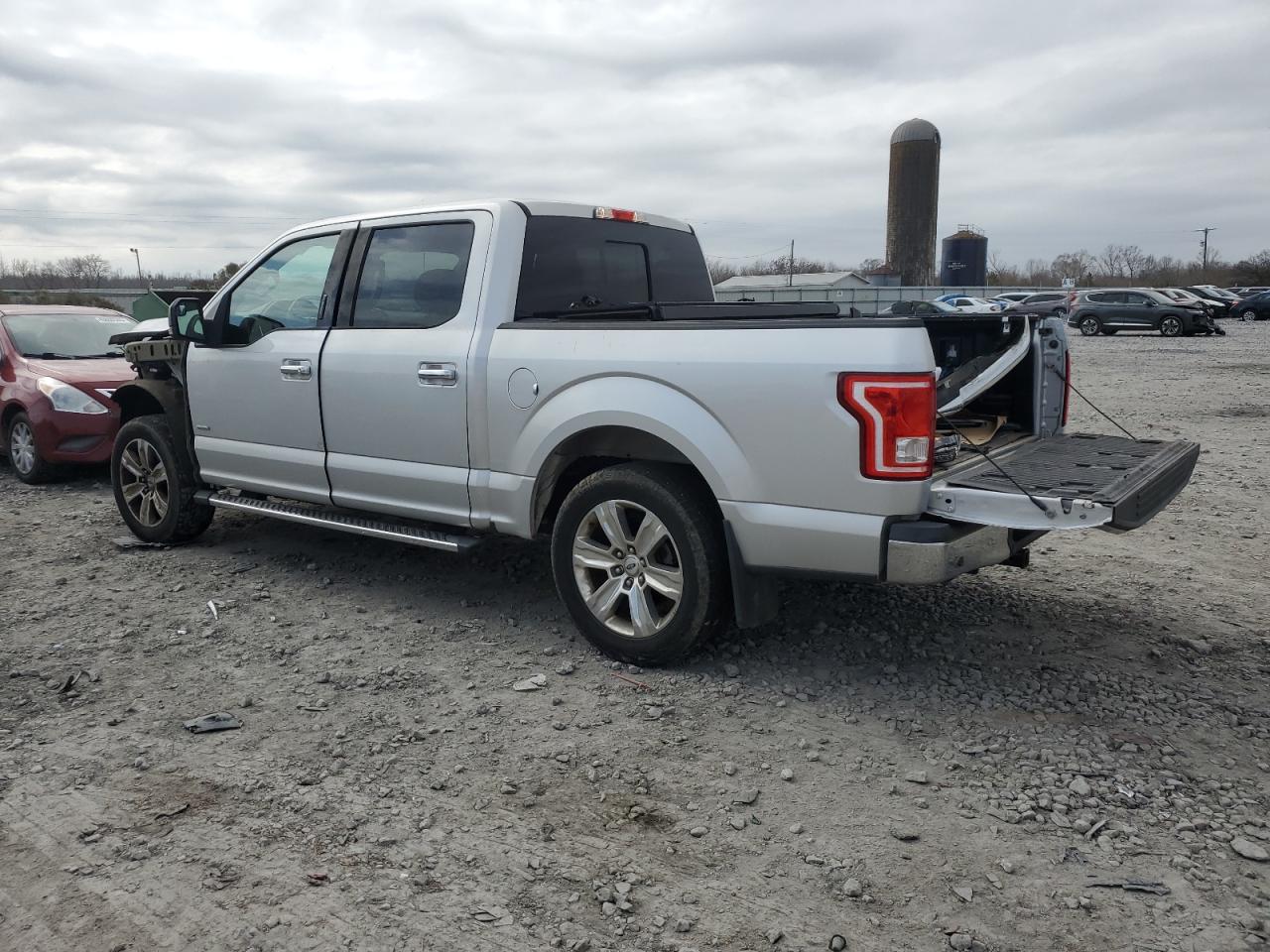 2015 Ford F-150 - Image 2