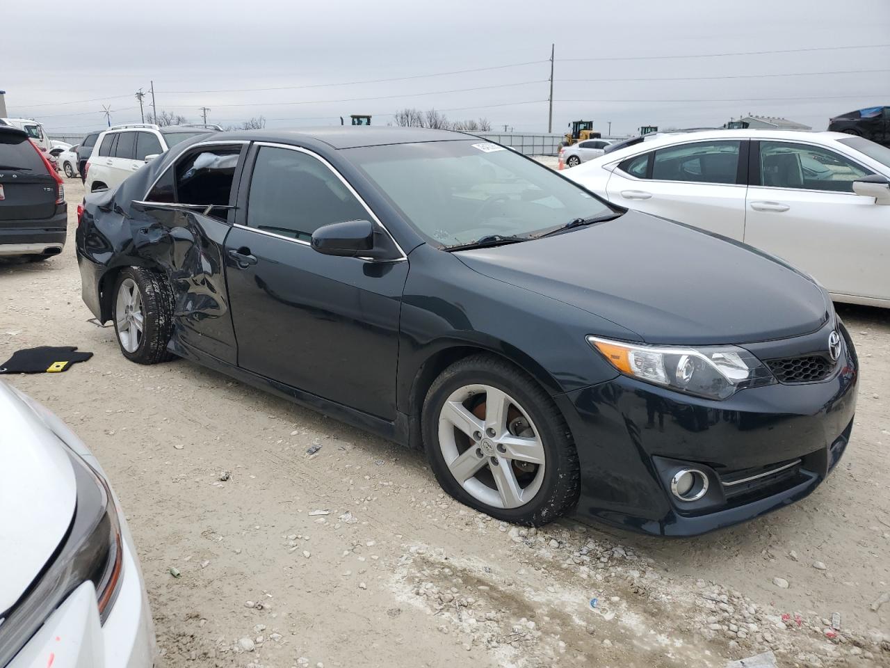2014 Toyota Camry - Image 4