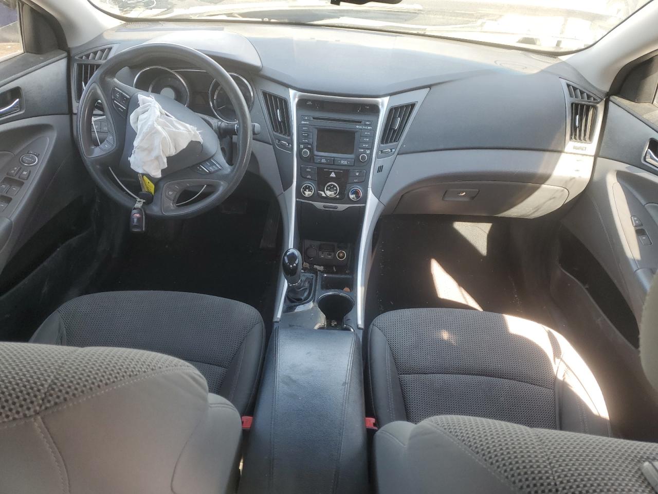 2014 Hyundai Sonata - Image 8