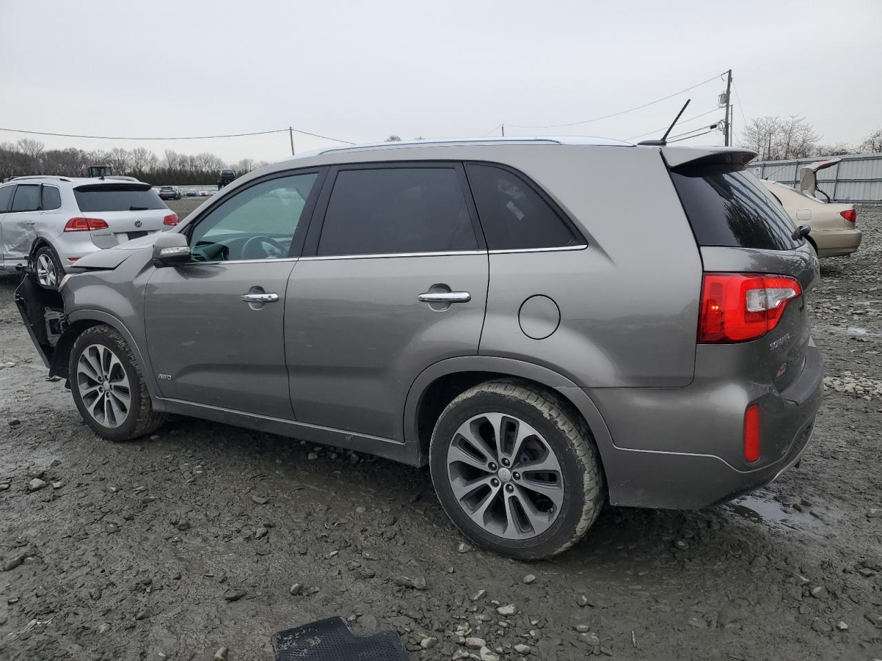 2014 Kia Sorento - Image 2