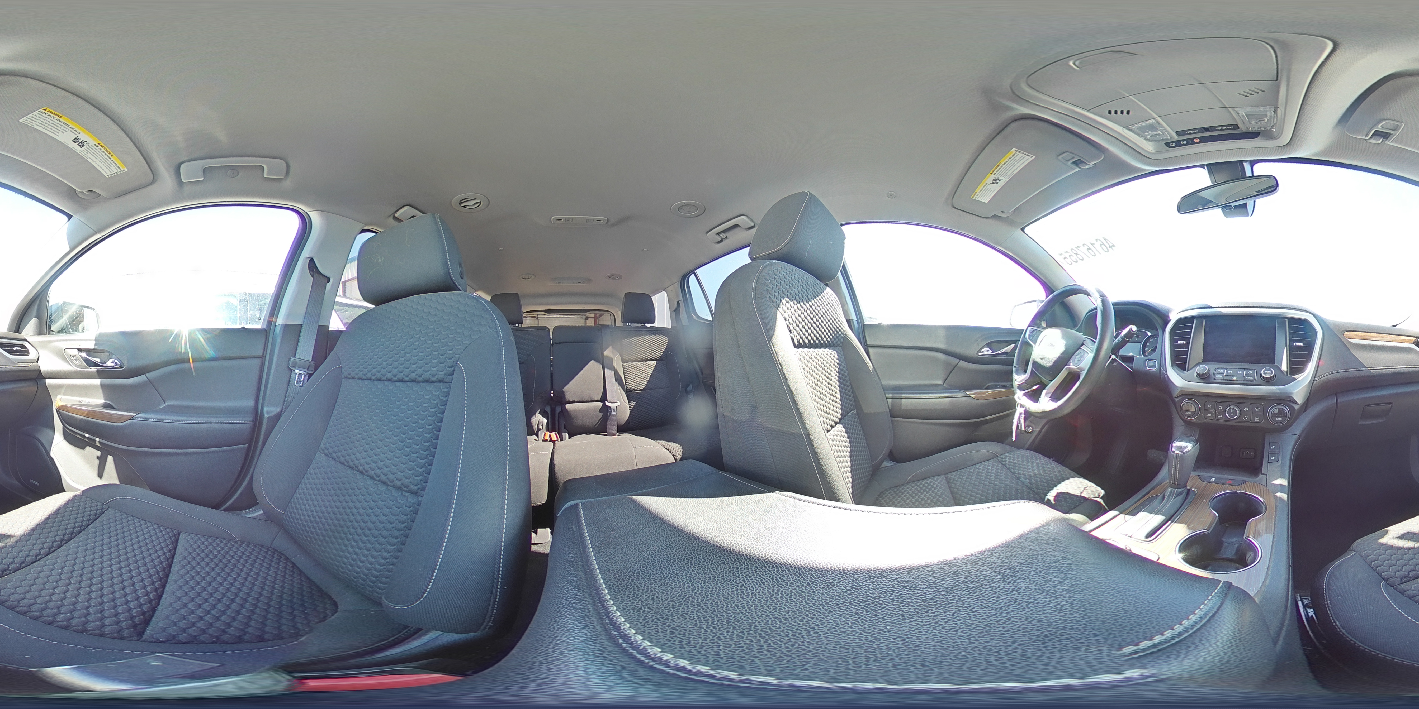 2017 GMC Acadia - Image 15