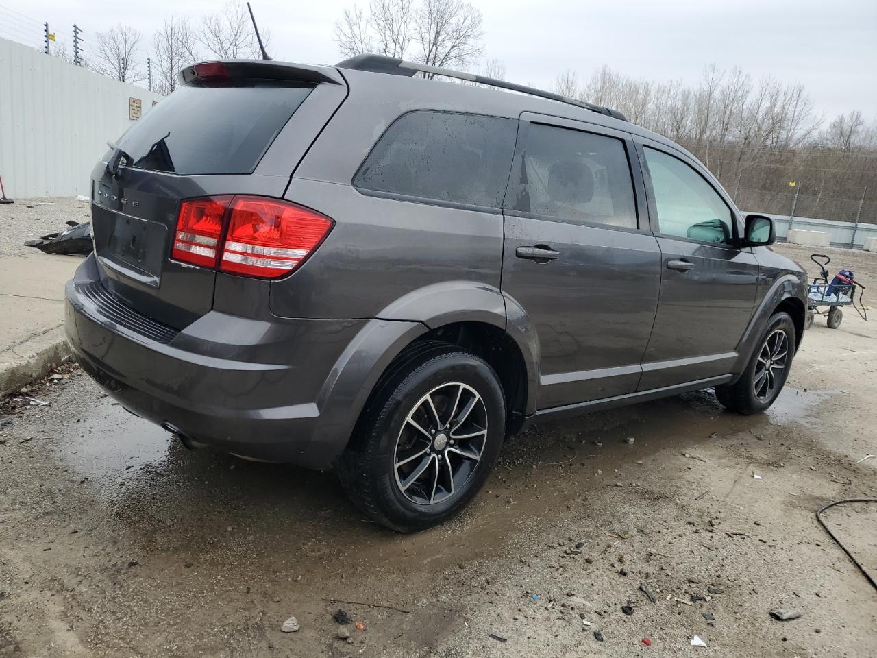 2017 Dodge Journey - Image 3