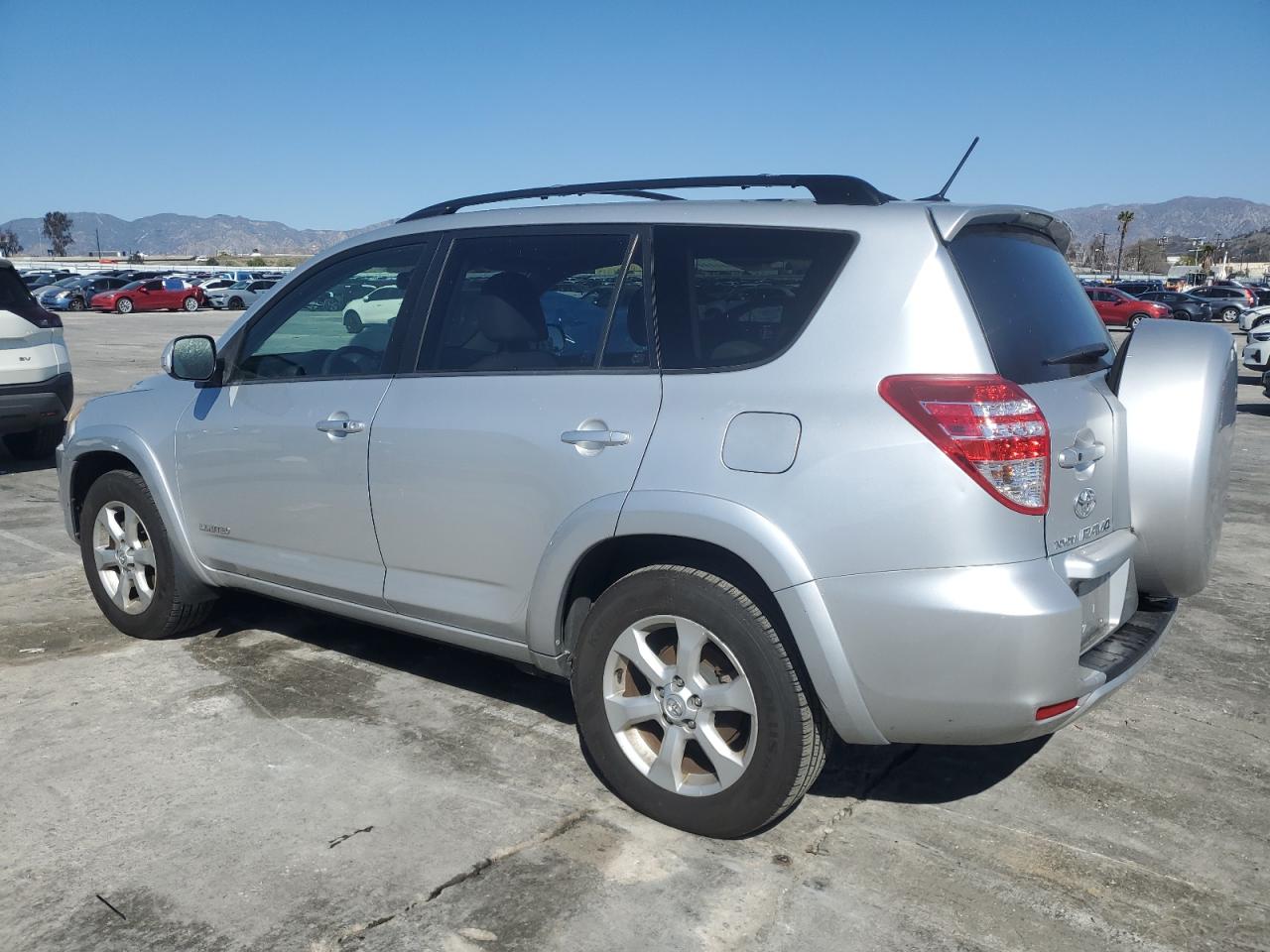 2009 Toyota RAV 4 - Image 2