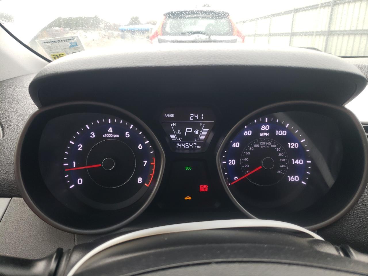 2015 Hyundai Elantra - Image 9