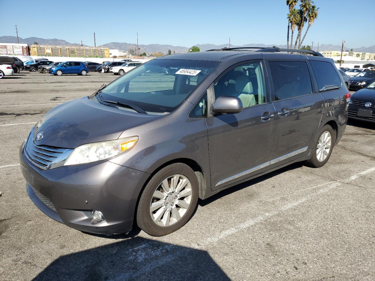 2012 Toyota Sienna - Image 1