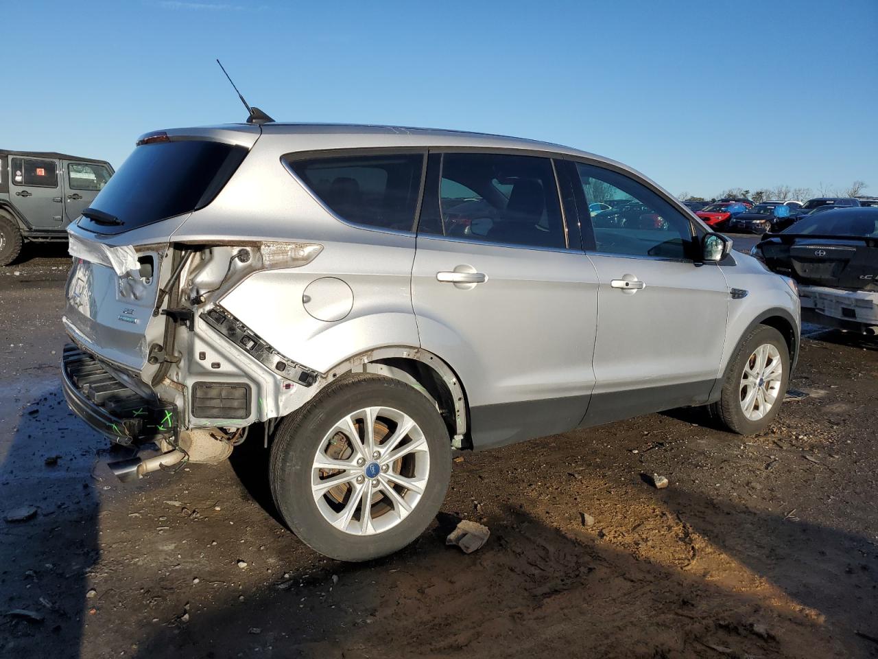 2019 Ford Escape - Image 3