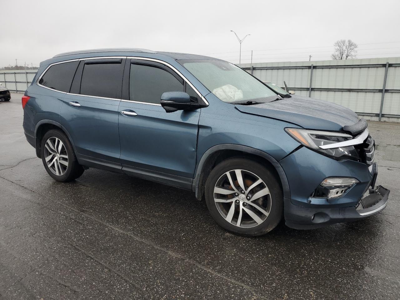 2018 Honda Pilot - Image 4