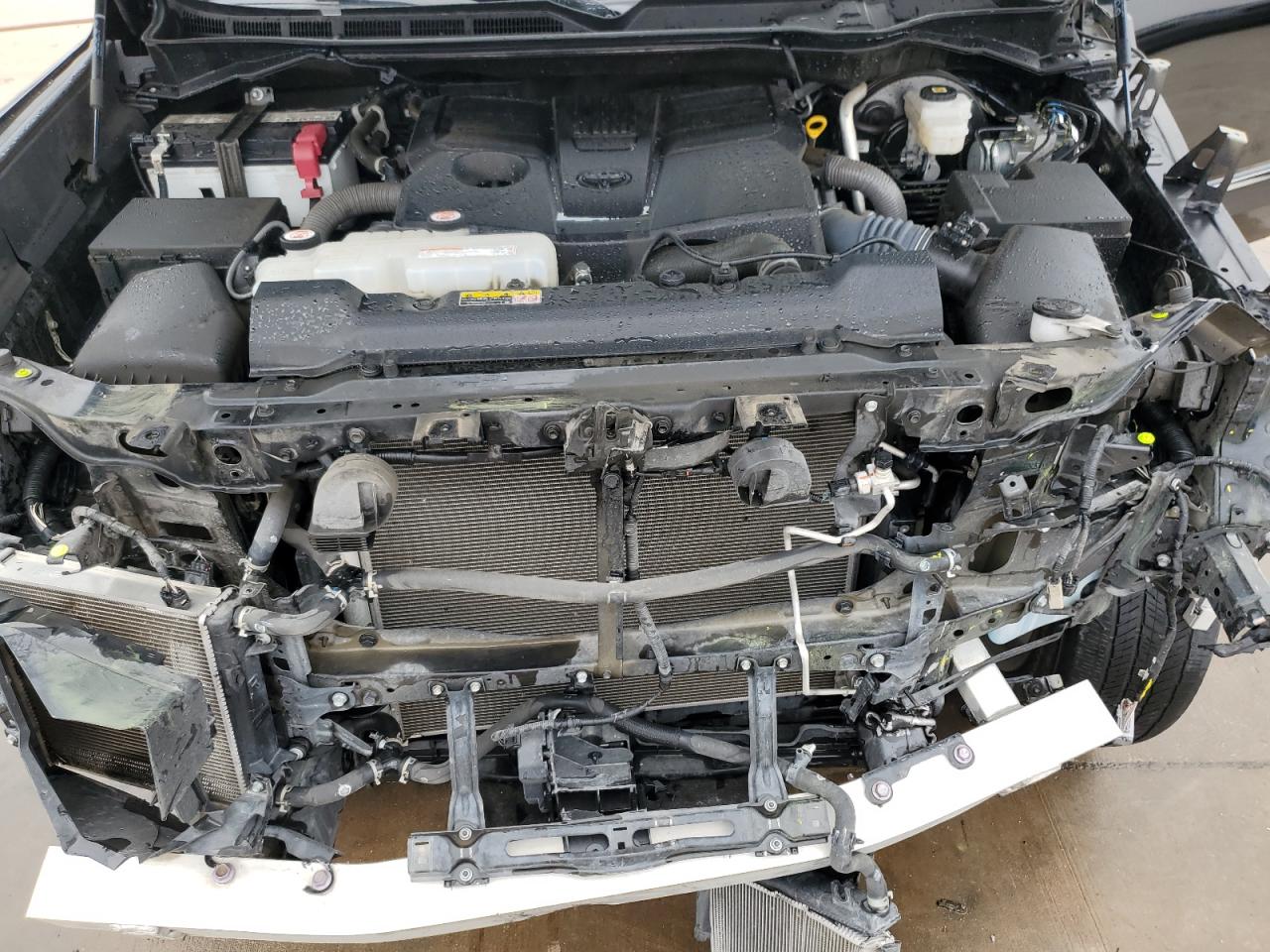2022 Toyota Tundra - Image 11