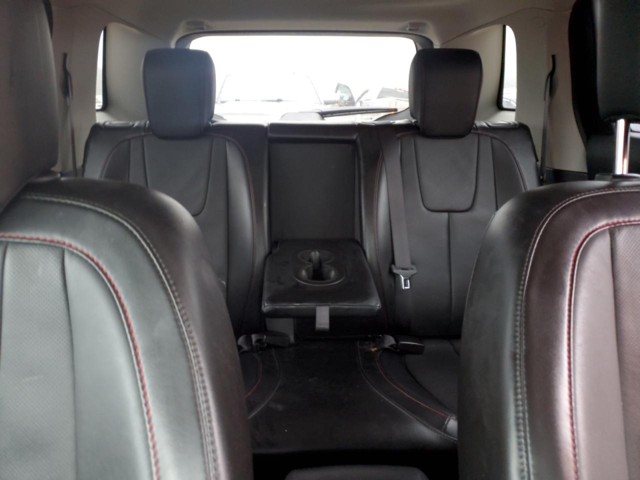 2016 GMC Terrain - Image 10