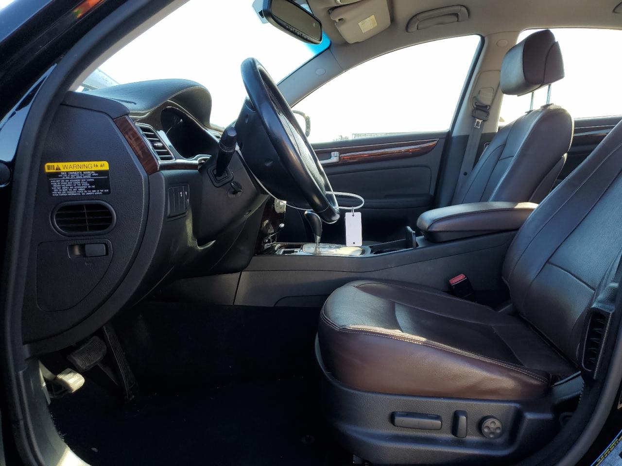 2014 Hyundai Genesis - Image 7