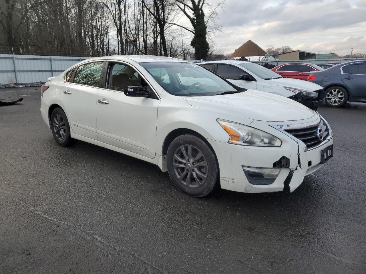 2015 Nissan Altima - Image 4