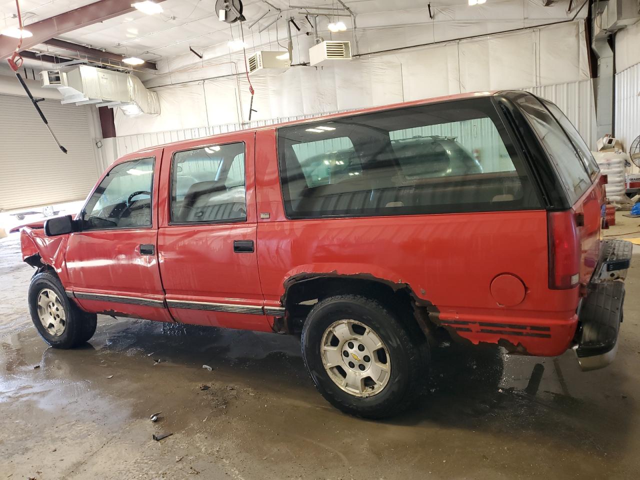 1993 Chevrolet Suburban - Image 2