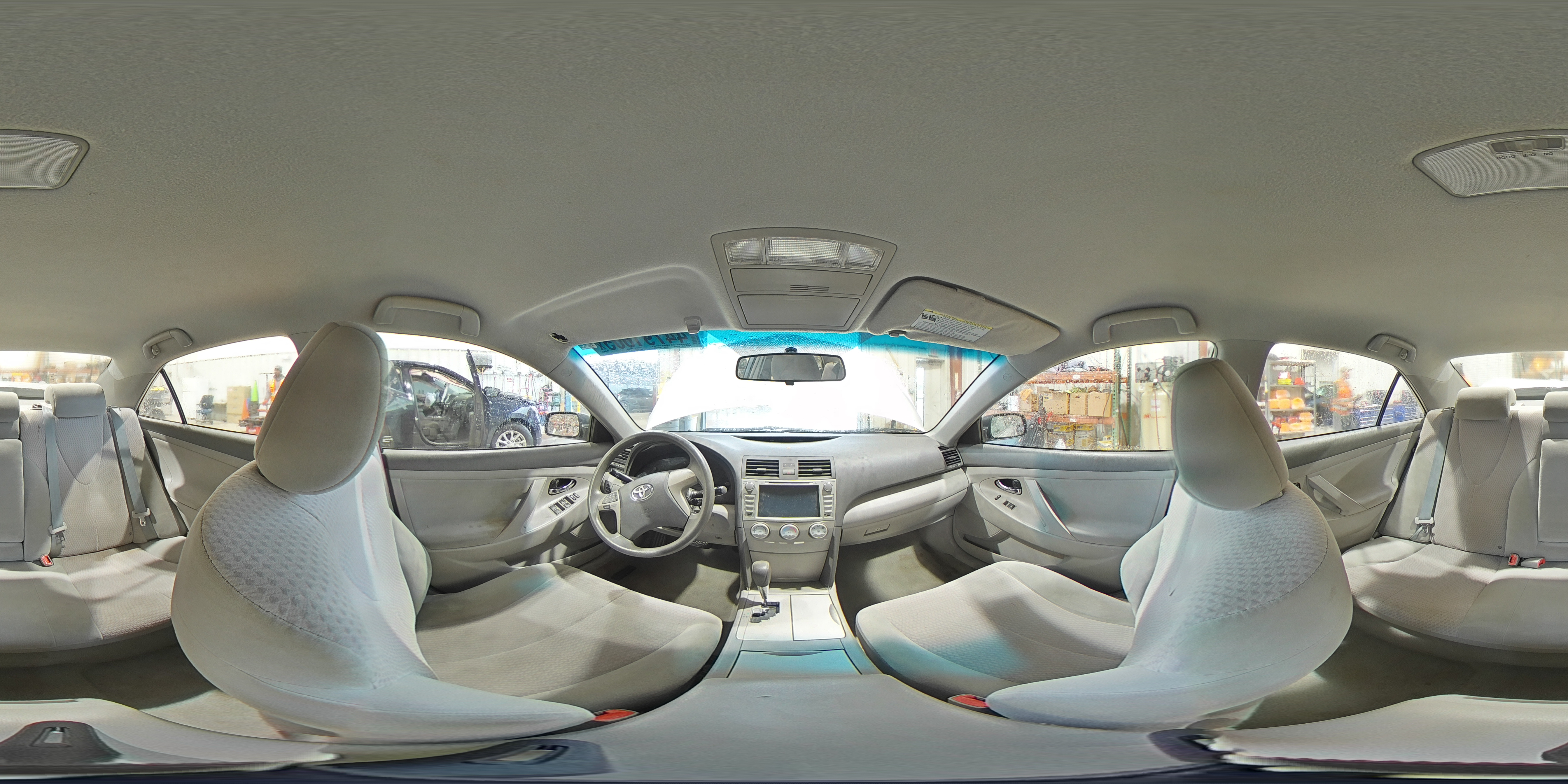 2011 Toyota Camry - Image 13