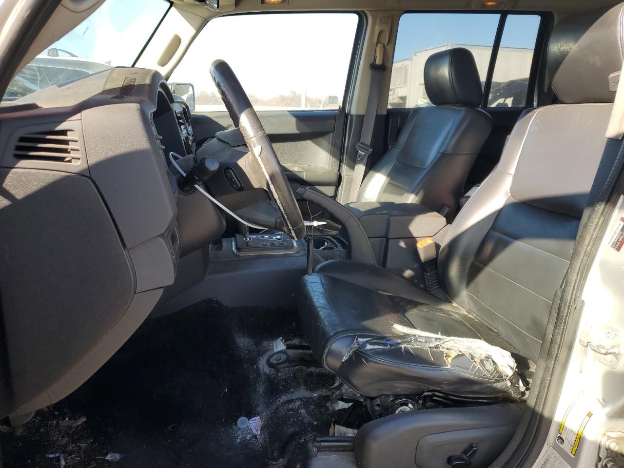 2008 Jeep Commander - Image 7