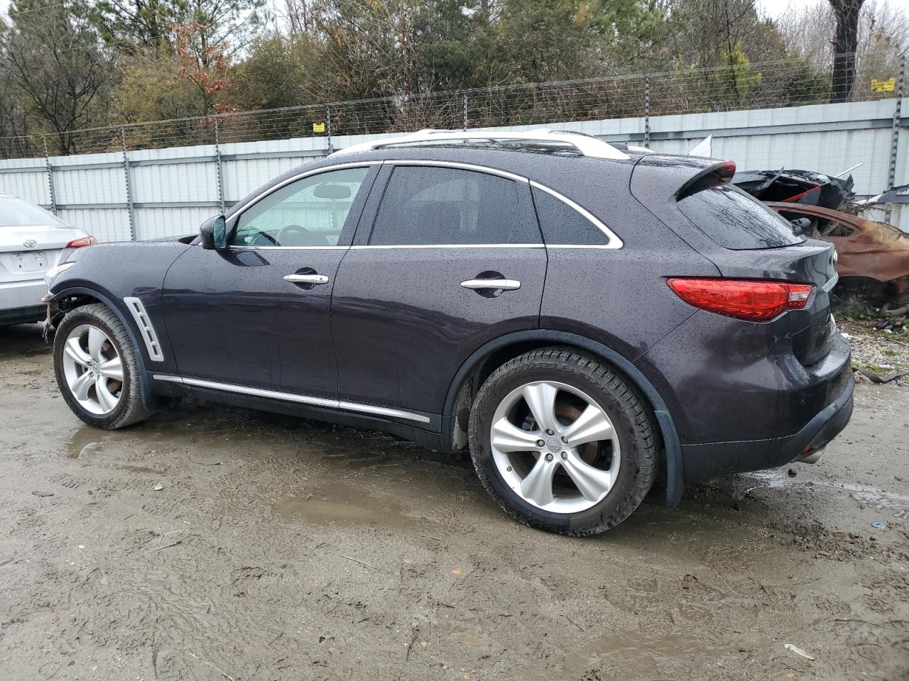 2010 Infiniti FX - Image 2