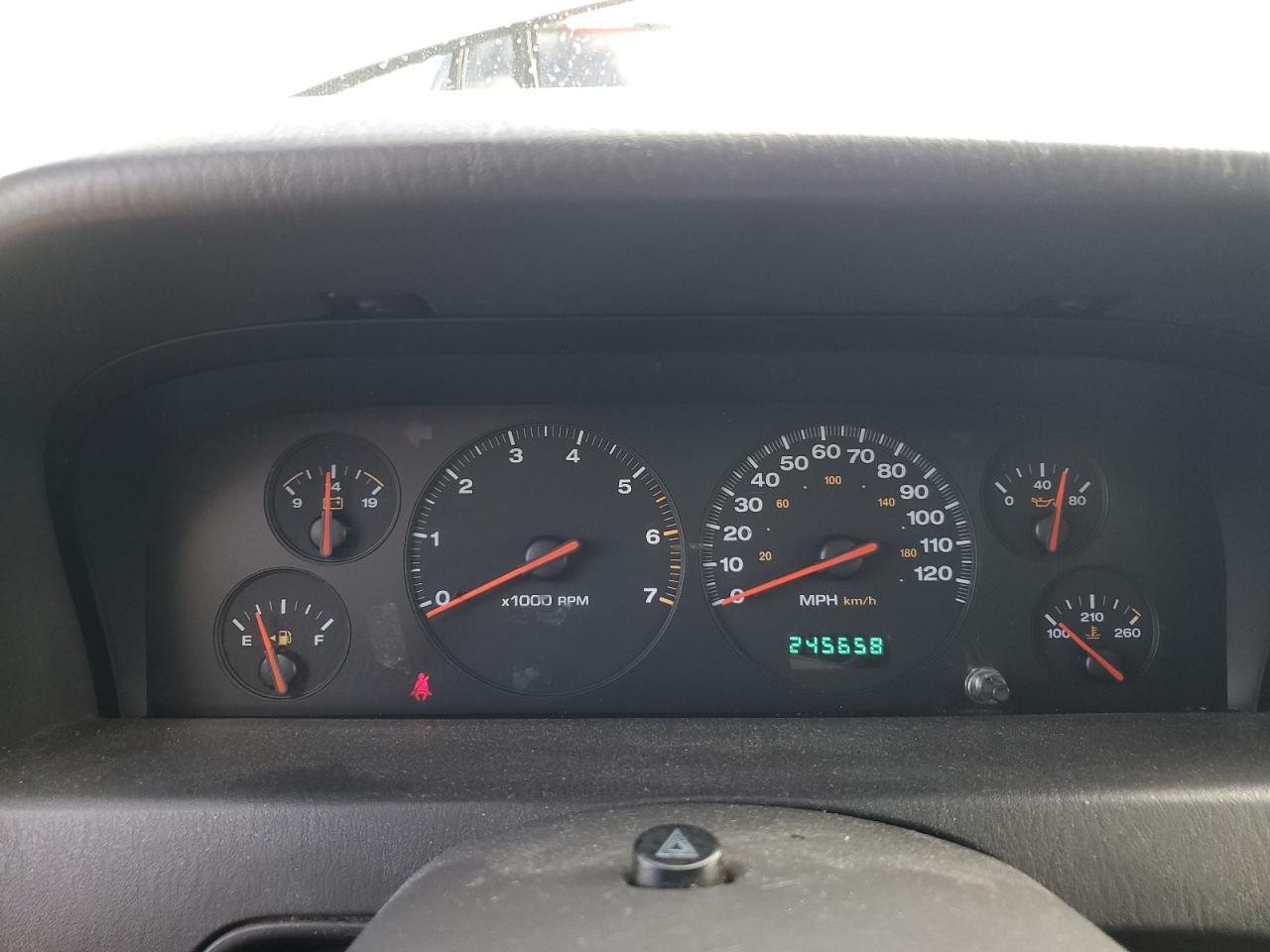 2000 Jeep Grand Cherokee - Image 9