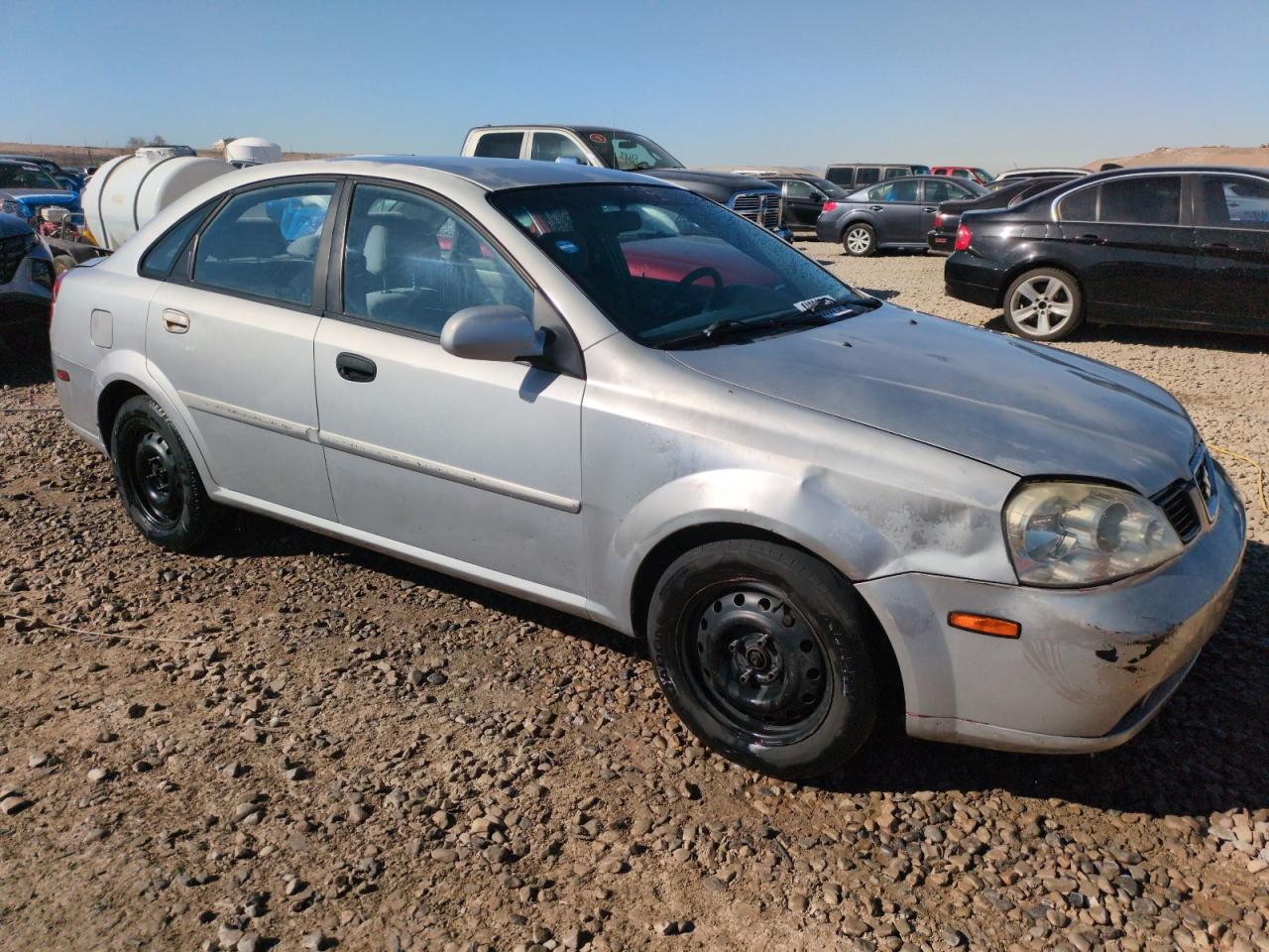 2005 Suzuki Forenza - Image 4