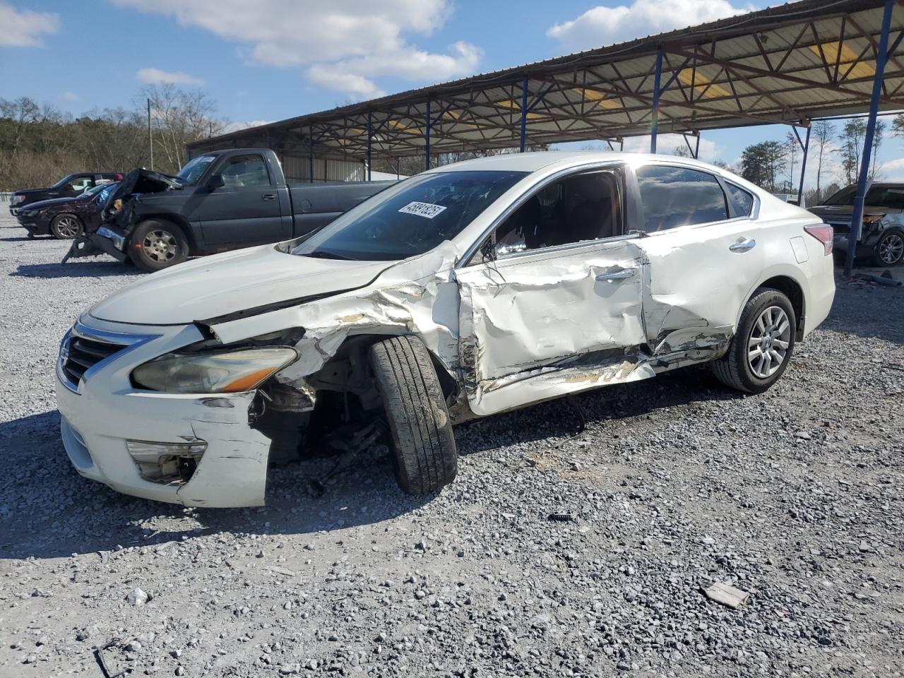 2015 Nissan Altima - Image 1