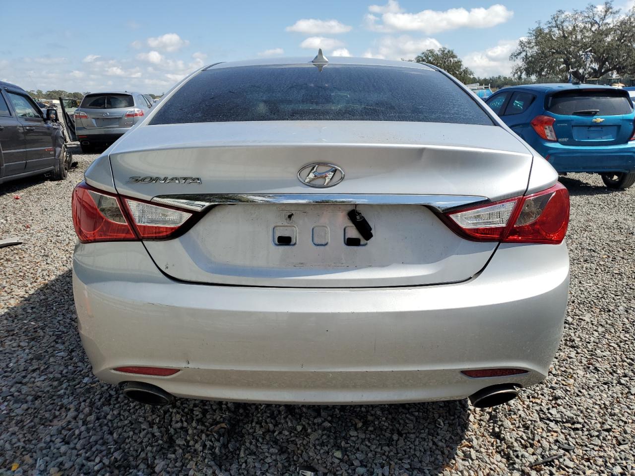 2013 Hyundai Sonata - Image 6