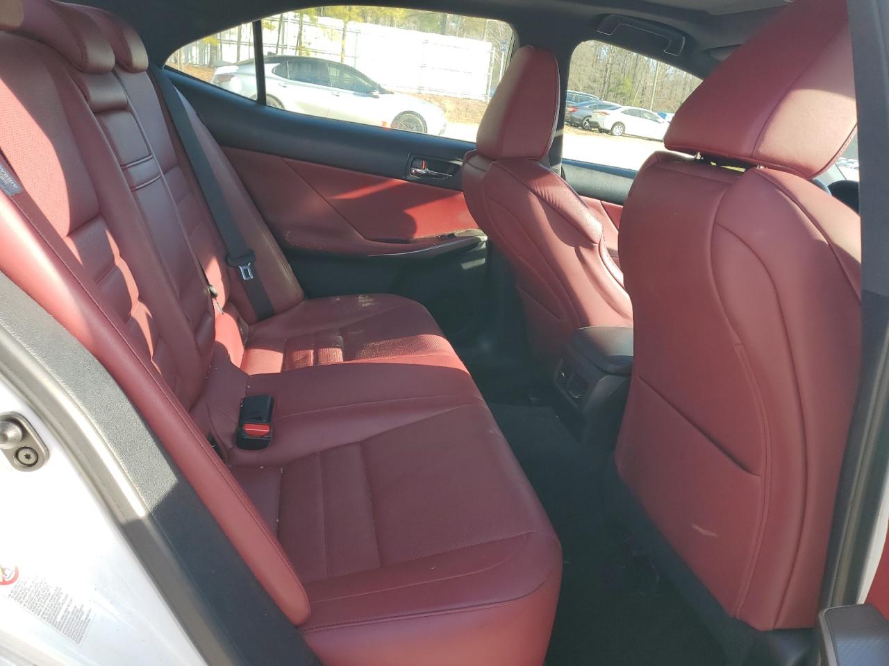 2015 Lexus IS - Image 11