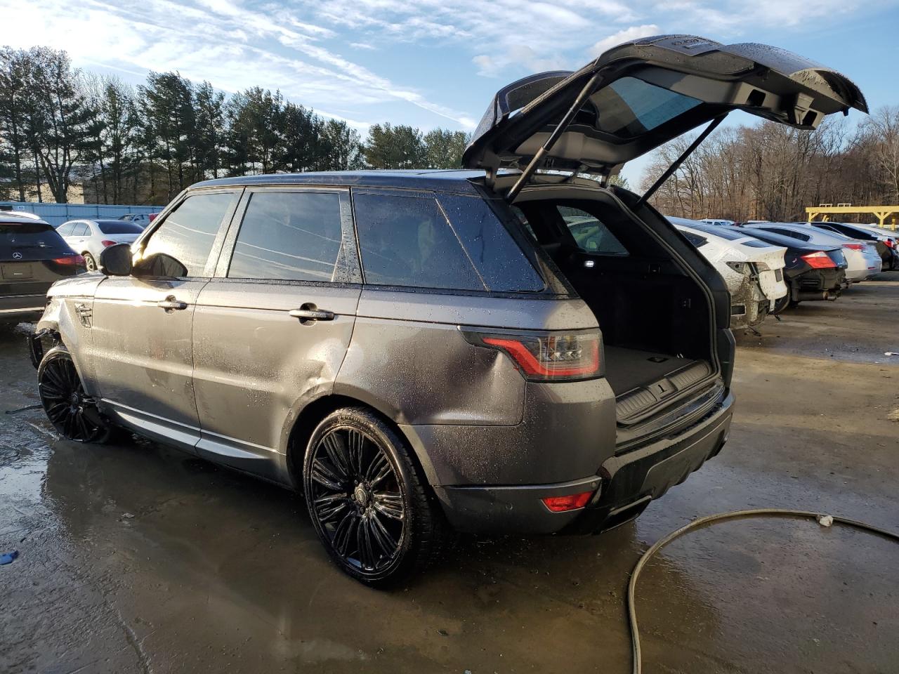 2019 Land Rover Range Rover - Image 2