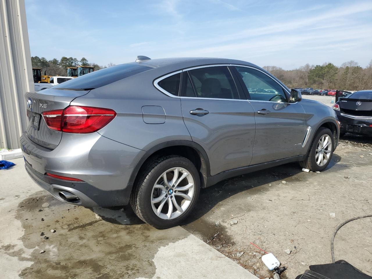 2015 BMW X6 - Image 3
