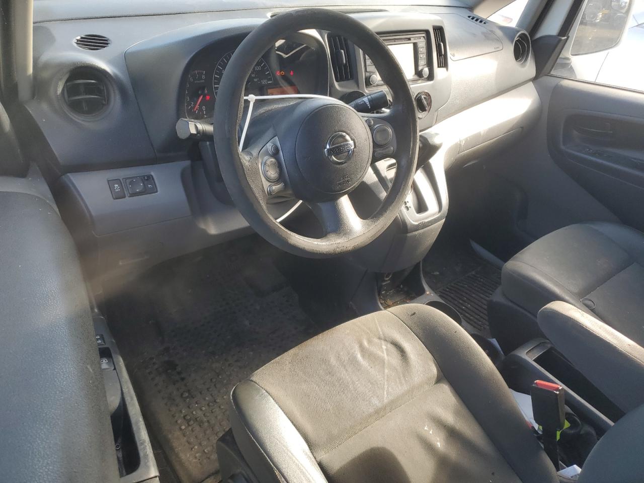 2015 Nissan NV - Image 8