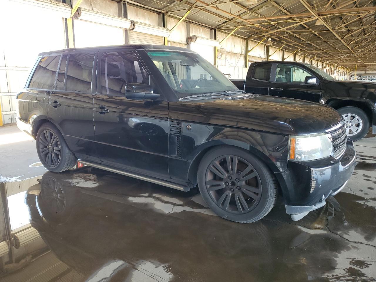 2010 Land Rover Range Rover - Image 4
