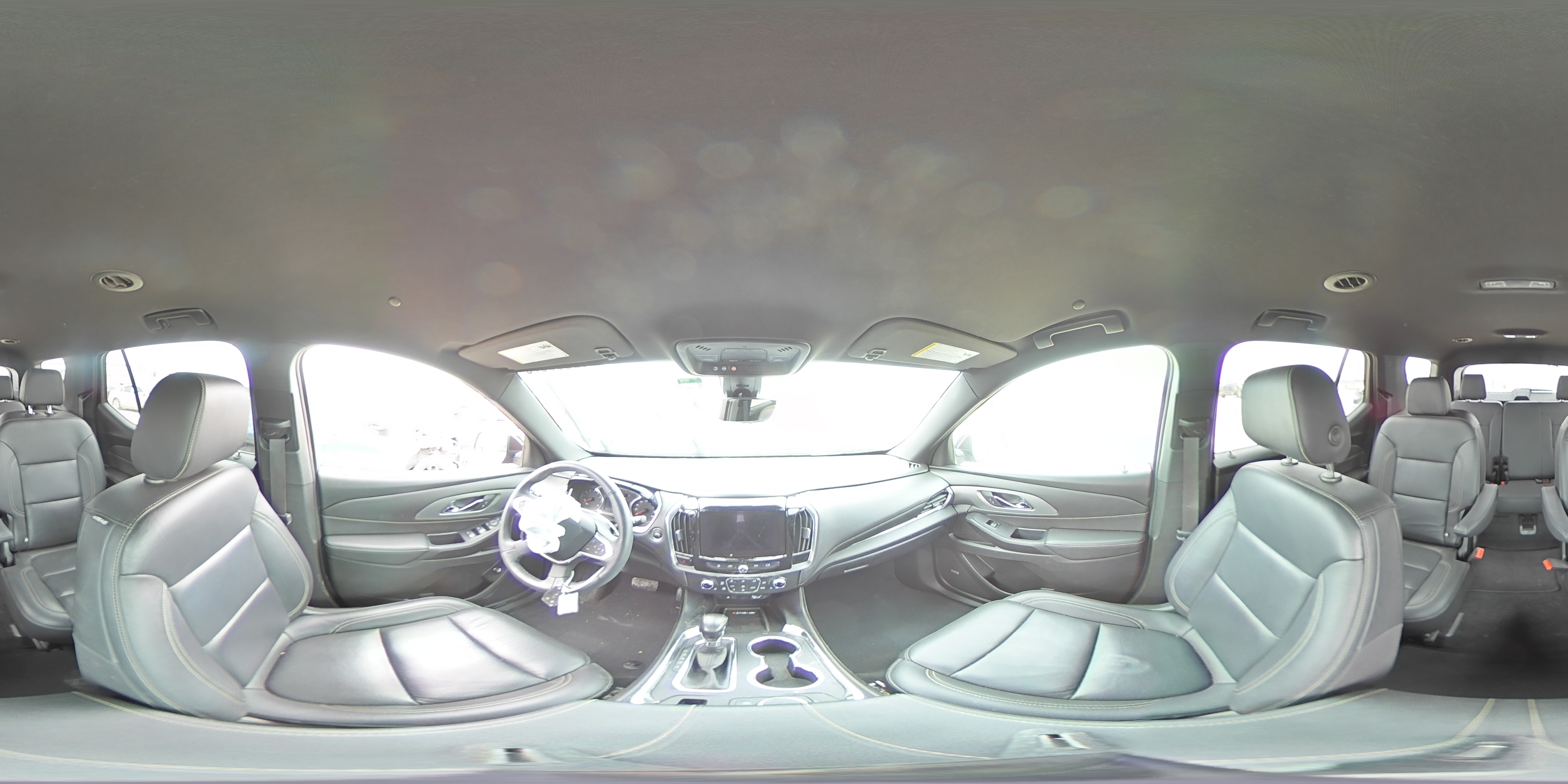 2022 Chevrolet Traverse - Image 13