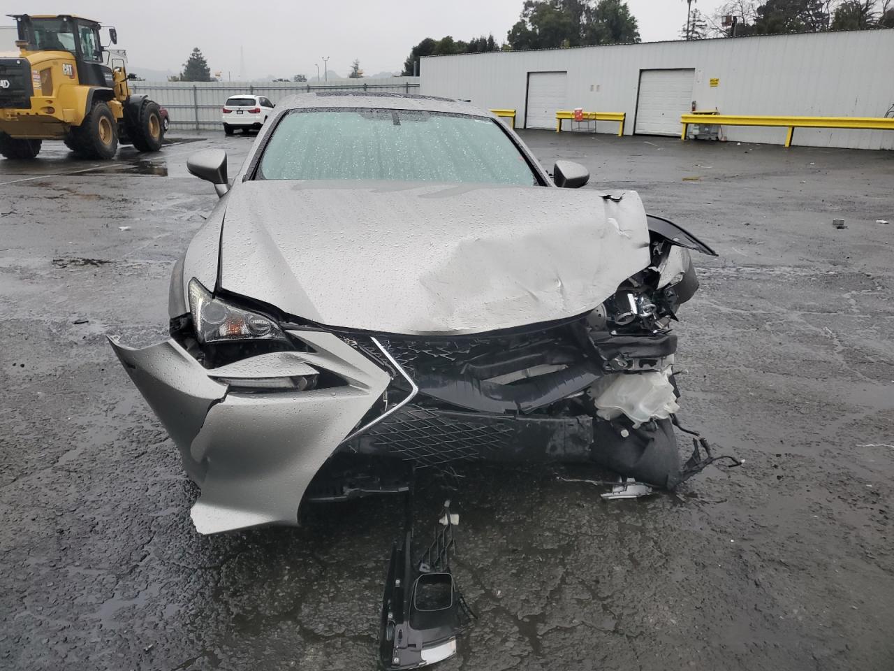 2016 Lexus RC - Image 5