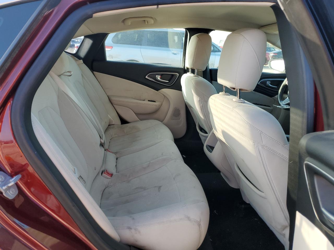 2015 Chrysler 200 - Image 11