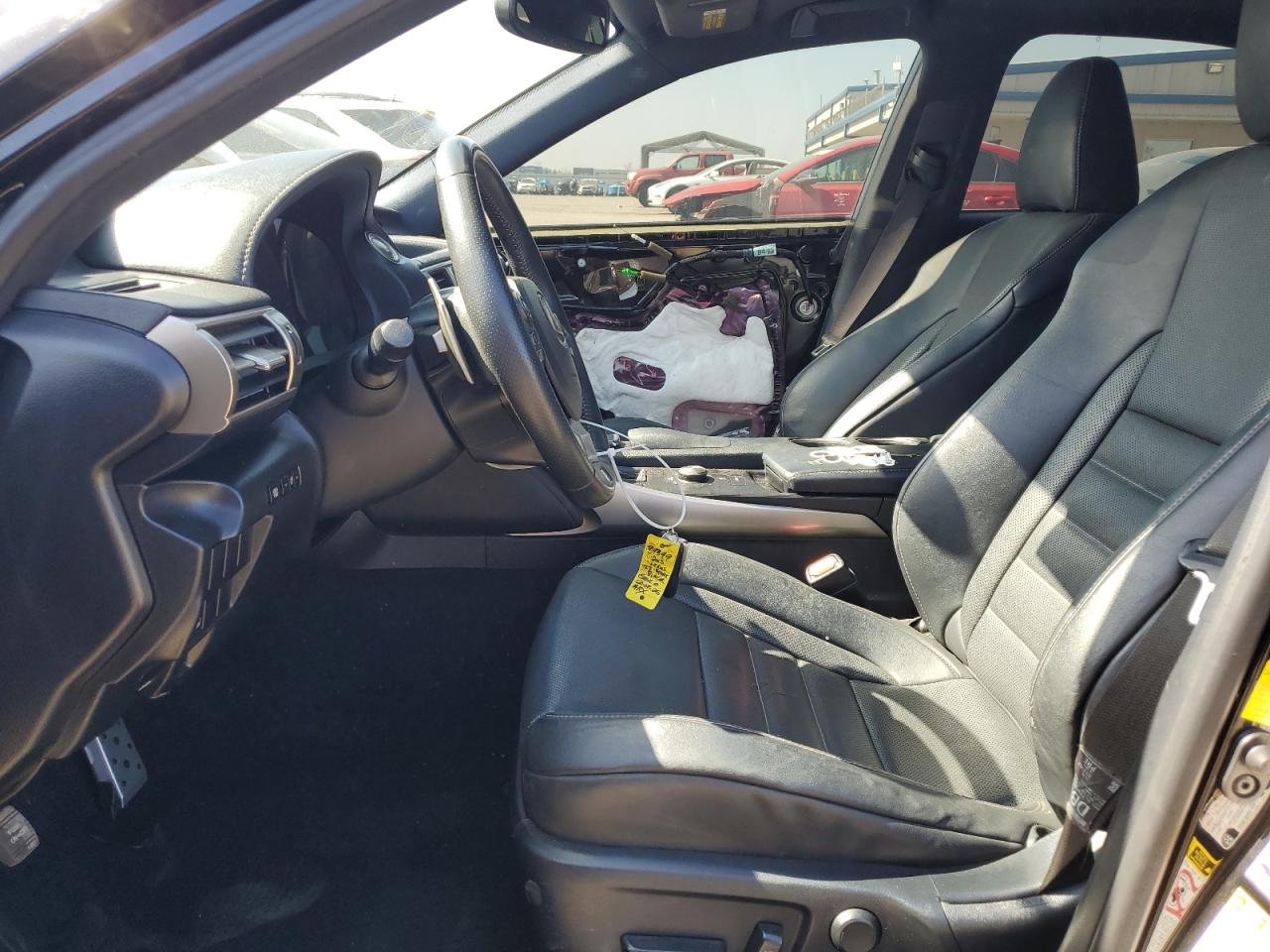 2015 Lexus IS - Image 7