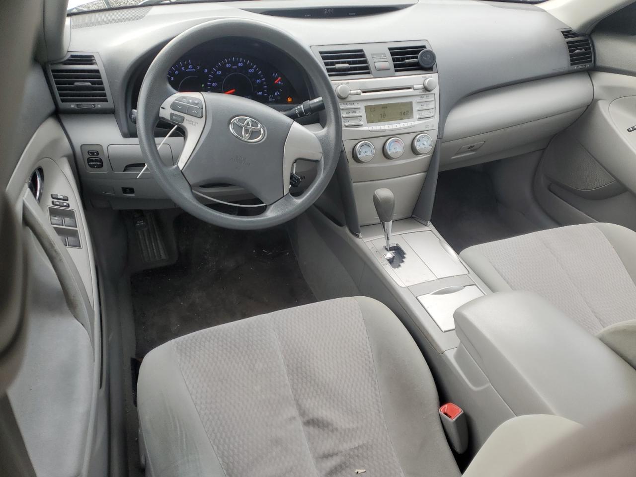 2010 Toyota Camry - Image 8