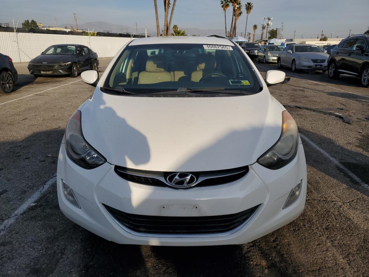 2013 Hyundai Elantra - Image 5