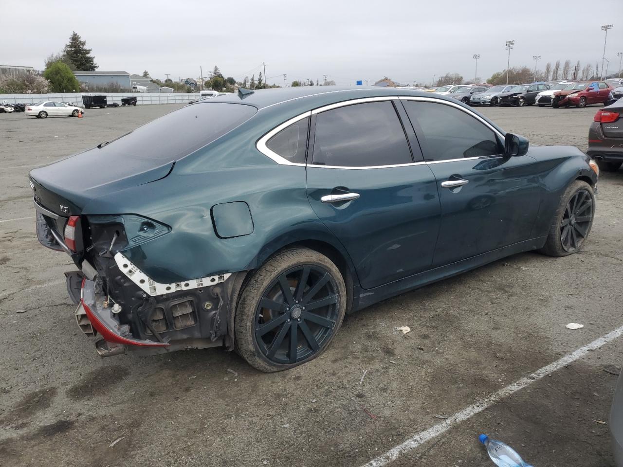 2012 Infiniti M - Image 3
