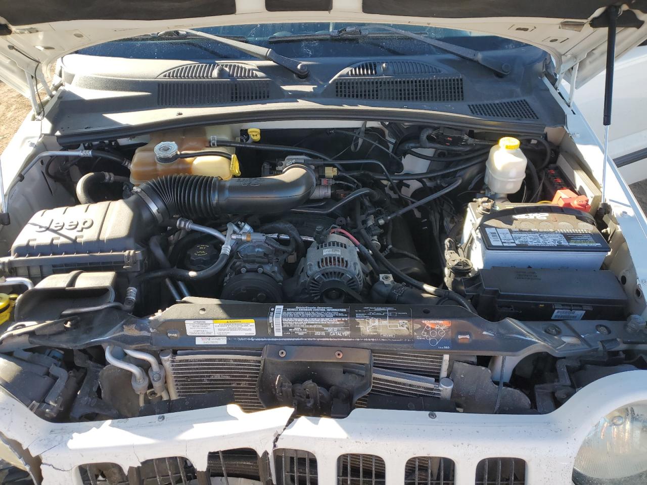 2004 Jeep Liberty (North America) - Image 11